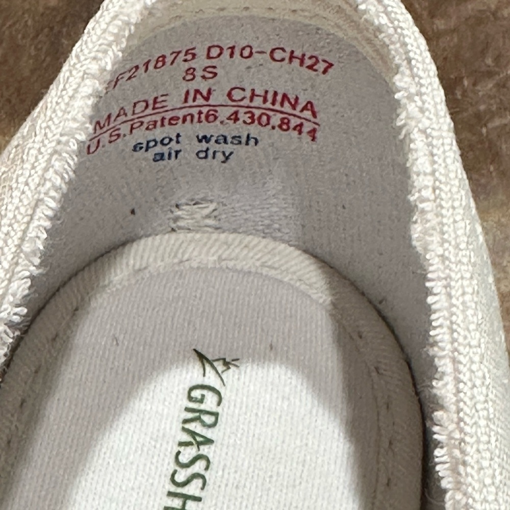 NWT Grasshoppers casual slip ons size 8N - Picture 2 of 4